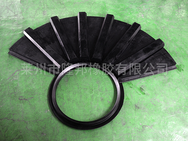 橡胶衬板
